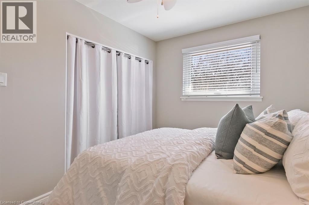 Photo 23 of 1257 Hillview Crescent, Oakville ON