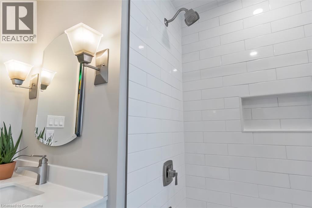 Photo 14 of 1257 Hillview Crescent, Oakville ON