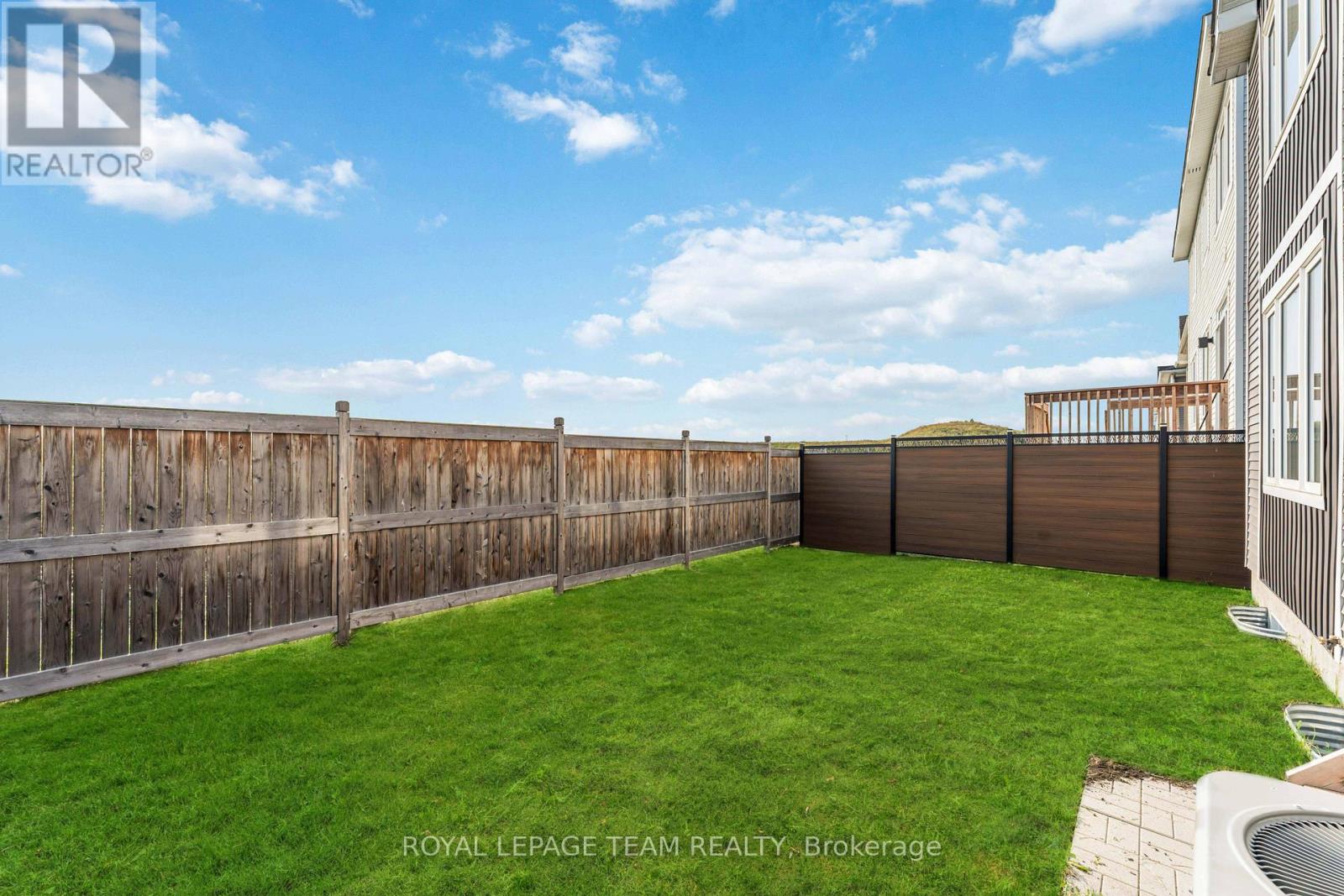 Photo 21 of 3040 Travertine Way, Ottawa ON