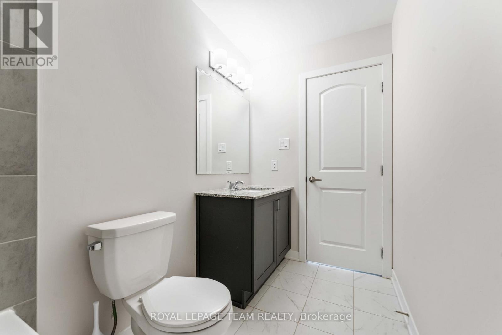 Photo 32 of 3040 Travertine Way, Ottawa ON