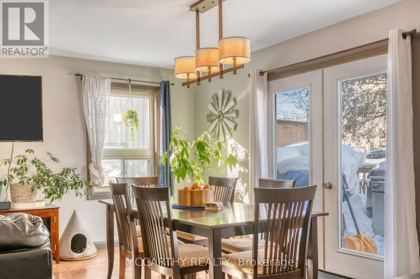 Photo 42 of 130 Wellington Street N, Shelburne ON
