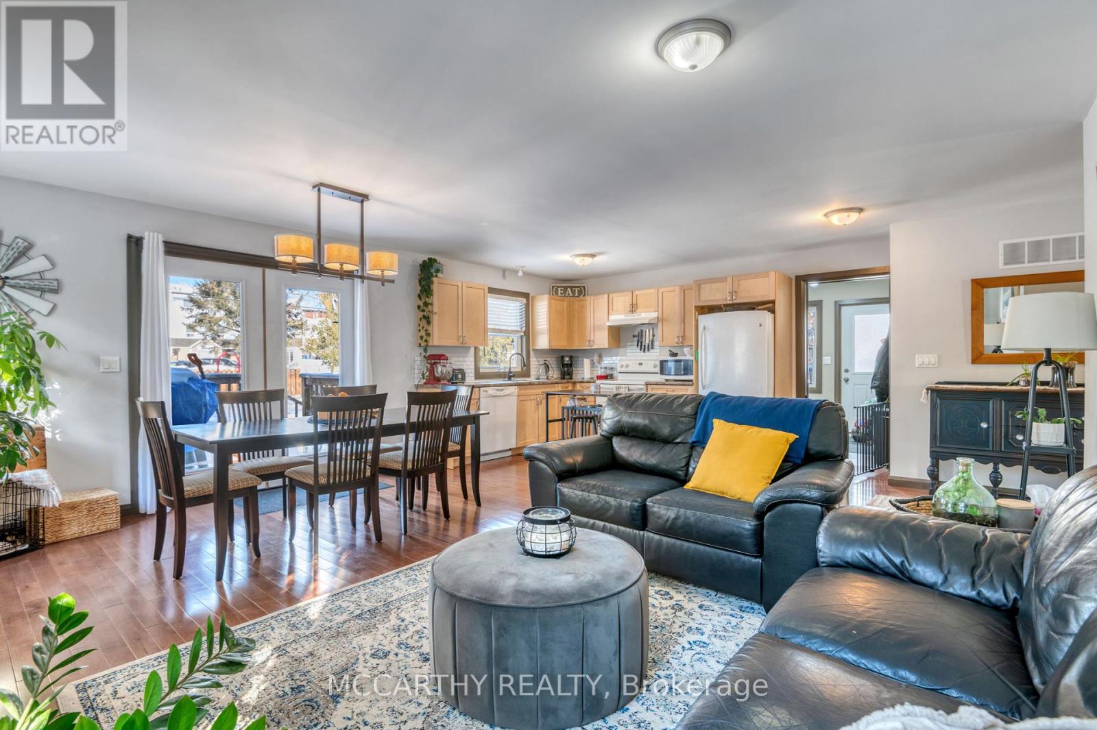 Photo 7 of 130 Wellington Street N, Shelburne ON