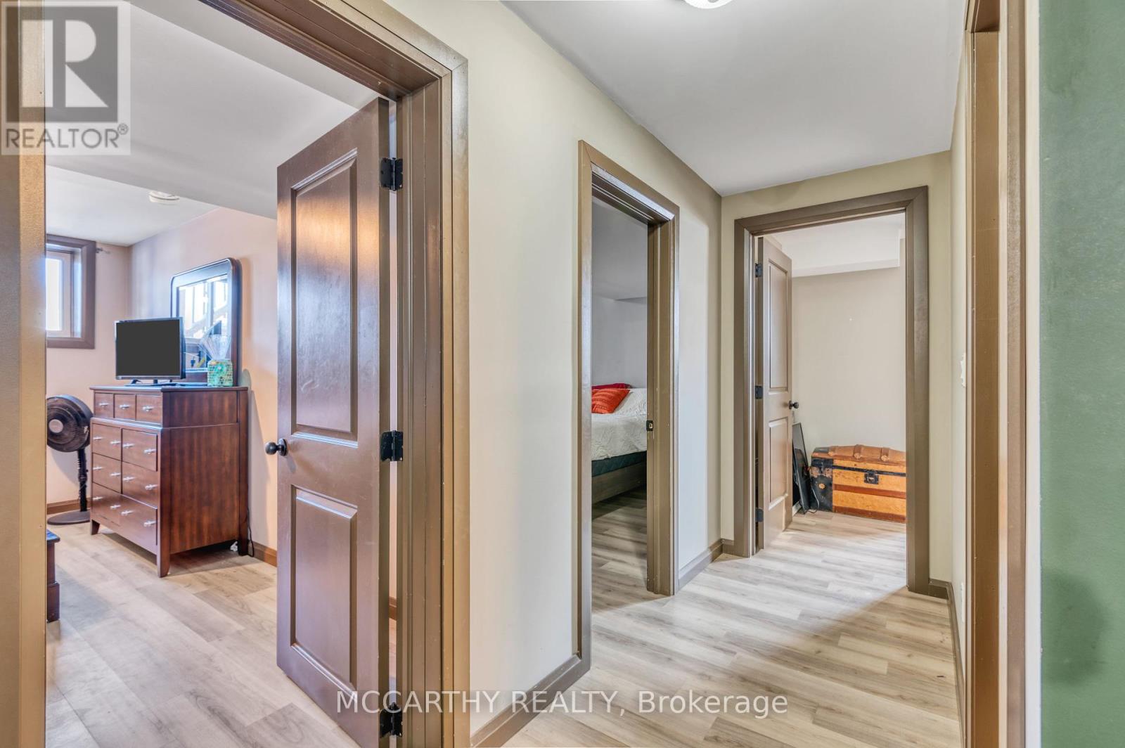 Photo 14 of 130 Wellington Street N, Shelburne ON