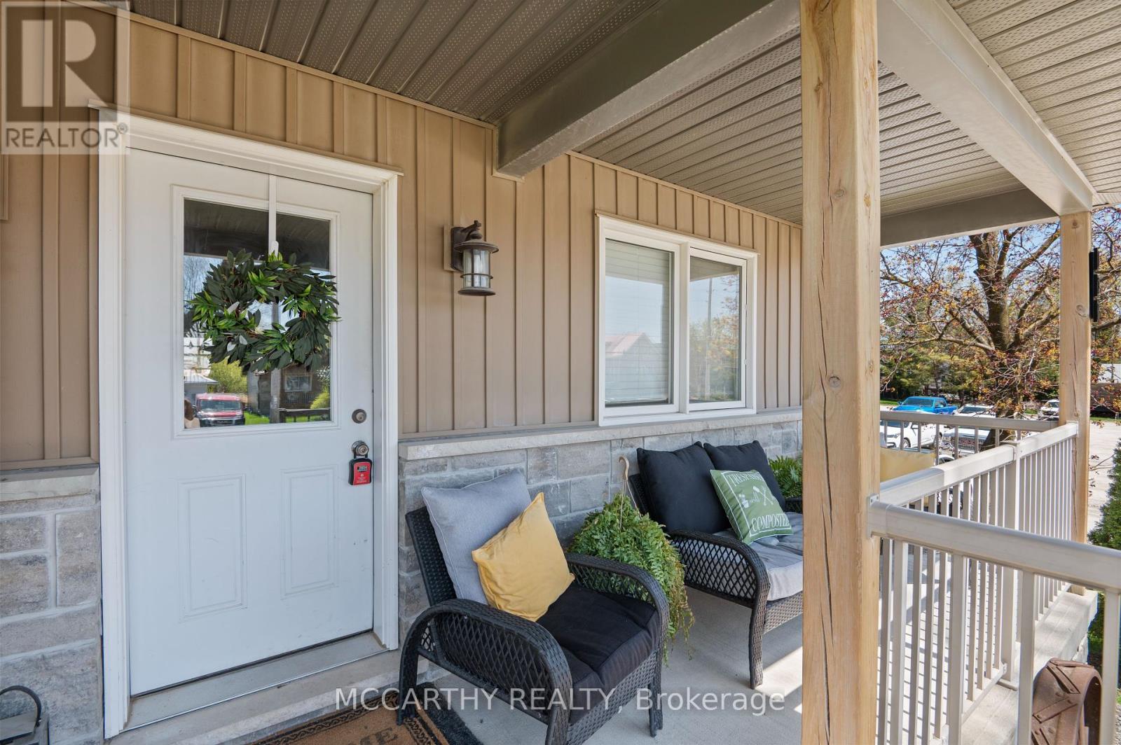 Photo 13 of 130 Wellington Street N, Shelburne ON