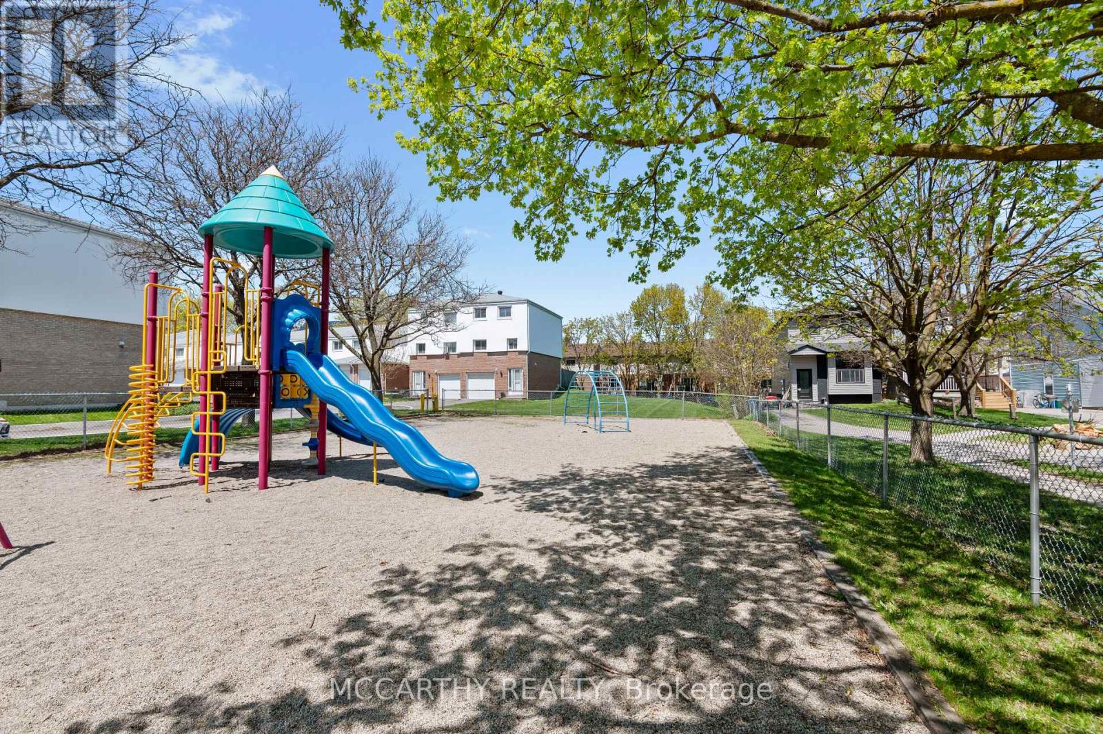 Photo 10 of 21 325 William Street, Shelburne ON