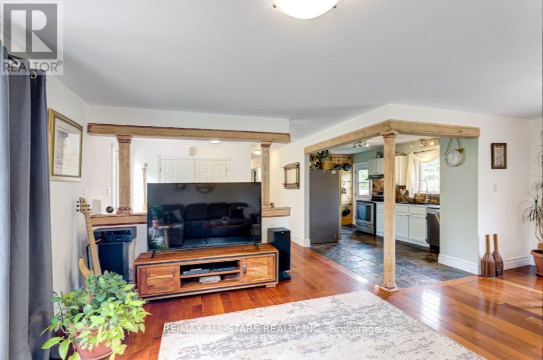 Photo 9 of 1057 Baseline Road, Kawartha Lakes ON
