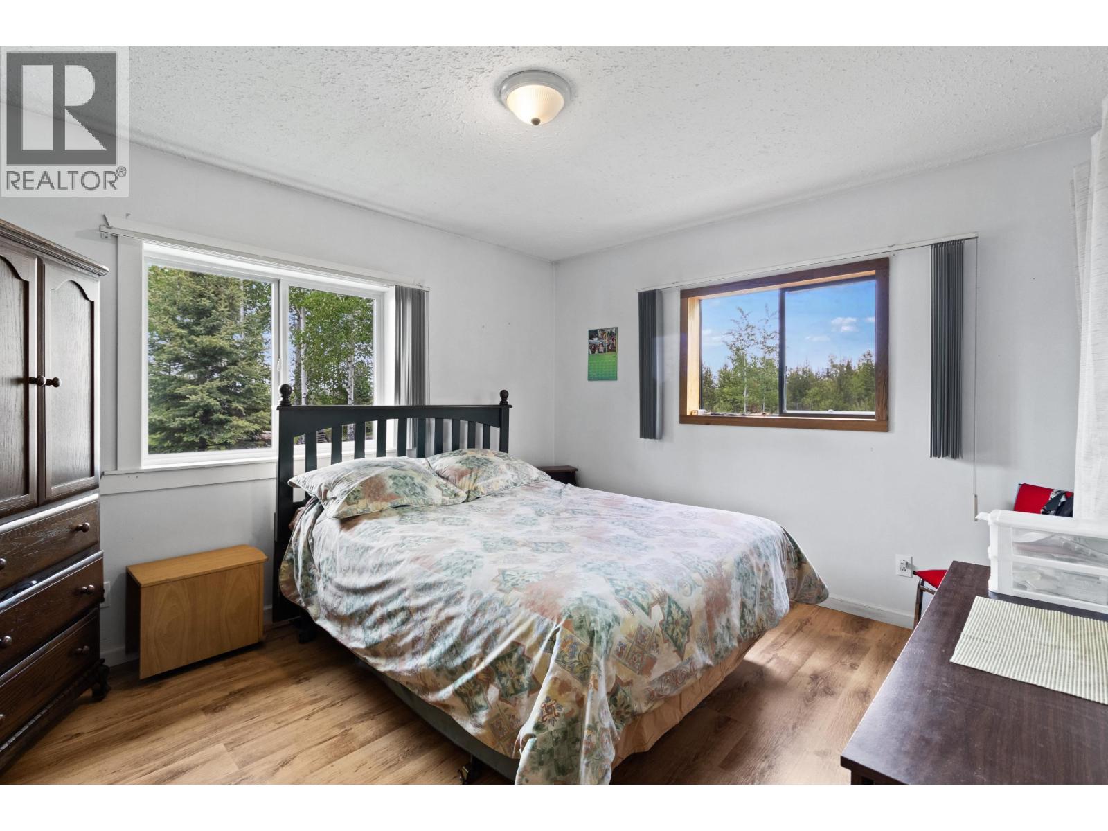 6777 LITTLE FORT 24 HIGHWAY, Lone Butte