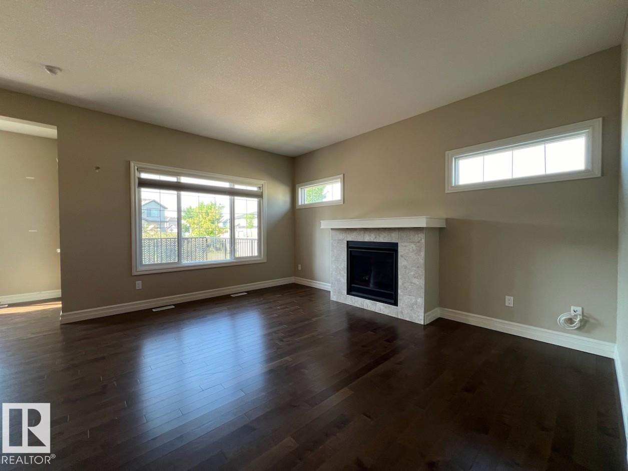 Photo 4 of 13759 166 Av Nw, Edmonton AB