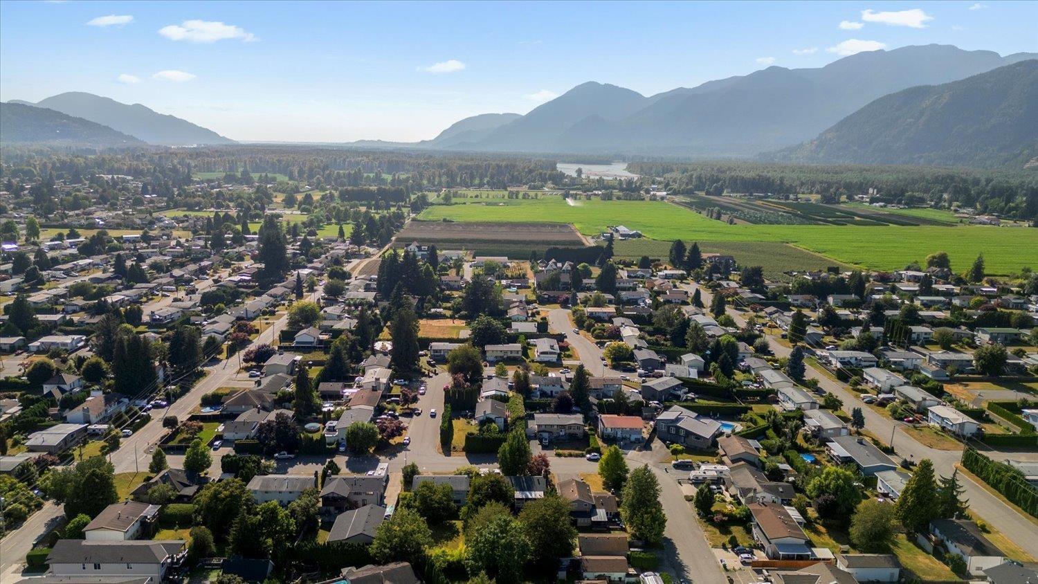 Photo 5 of 46625 Elgin Drive Fairfield Island, Chilliwack BC