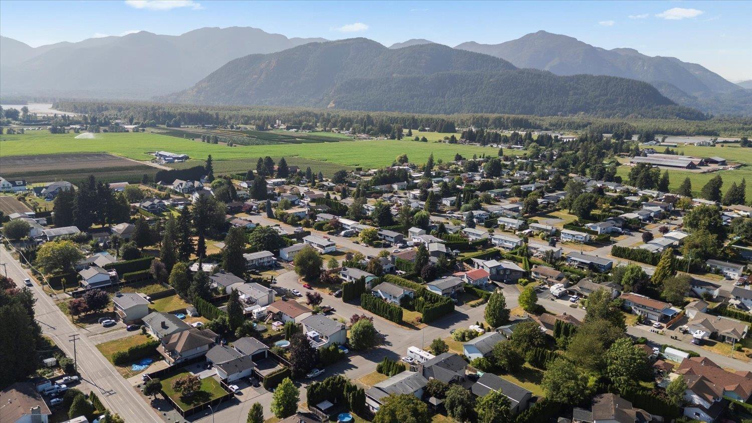 Photo 8 of 46625 Elgin Drive Fairfield Island, Chilliwack BC
