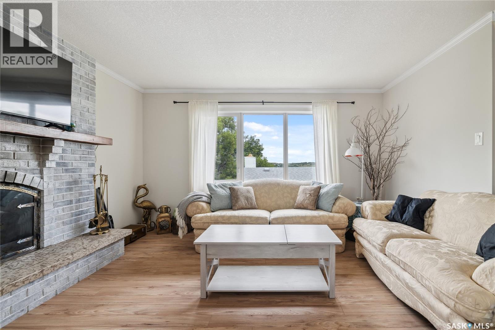 Photo 16 of 461 13 Th Street E, Regina Beach SK