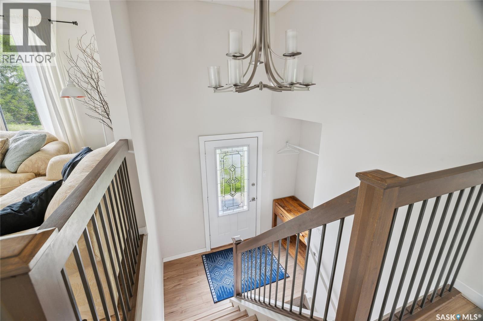 Photo 18 of 461 13 Th Street E, Regina Beach SK