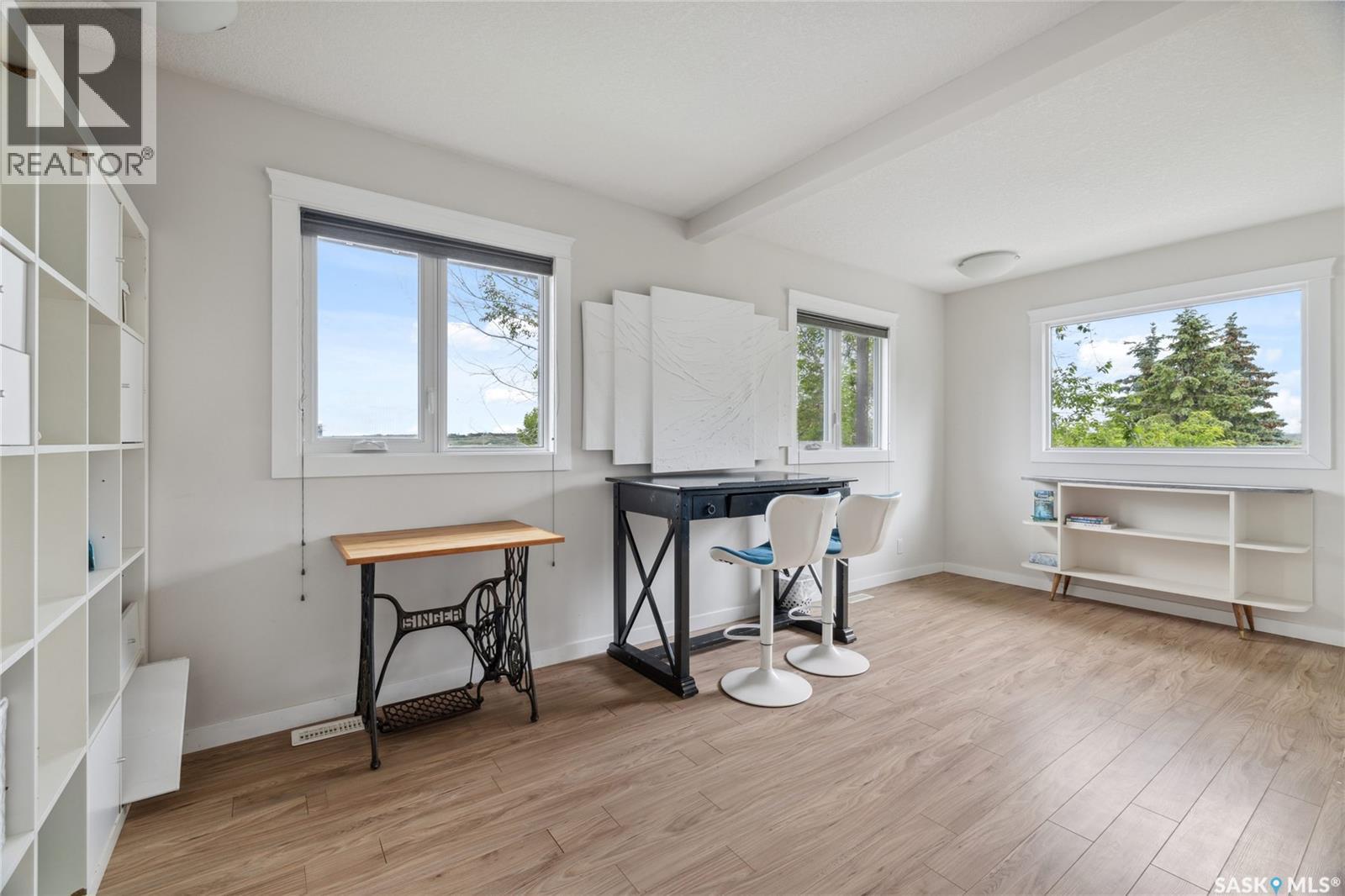 Photo 21 of 461 13 Th Street E, Regina Beach SK