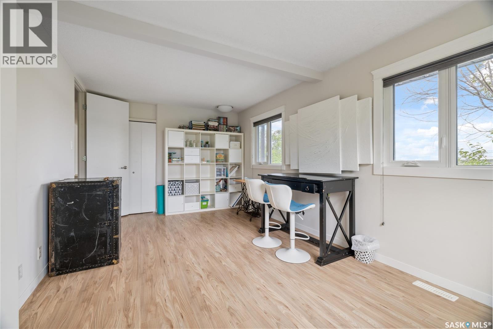 Photo 22 of 461 13 Th Street E, Regina Beach SK