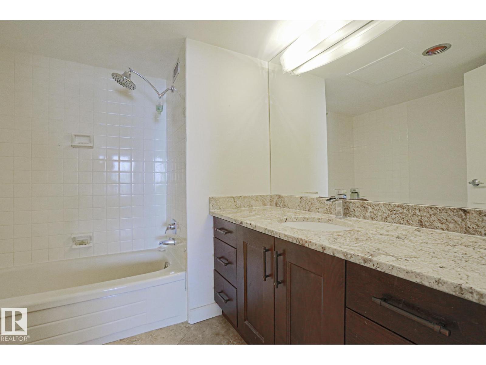 Photo 14 of 702 9923 103 St Nw, Edmonton AB