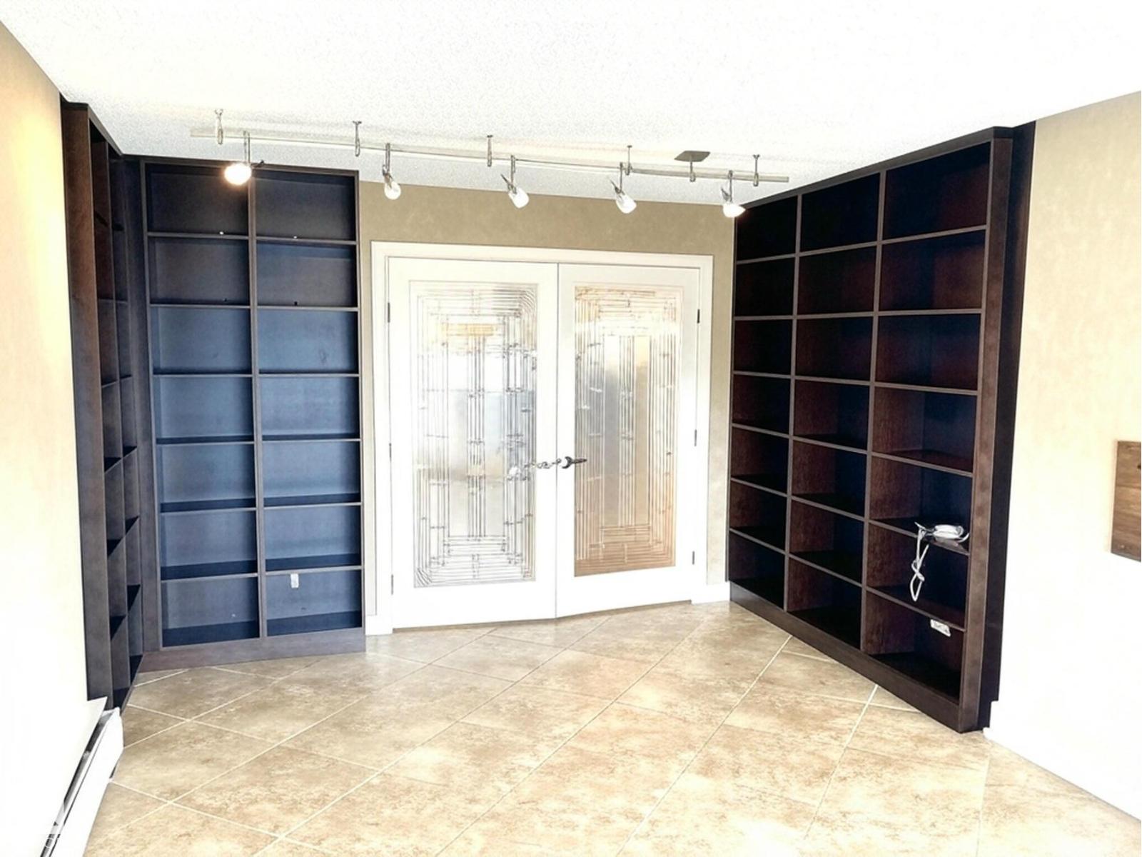 Photo 8 of 702 9923 103 St Nw, Edmonton AB