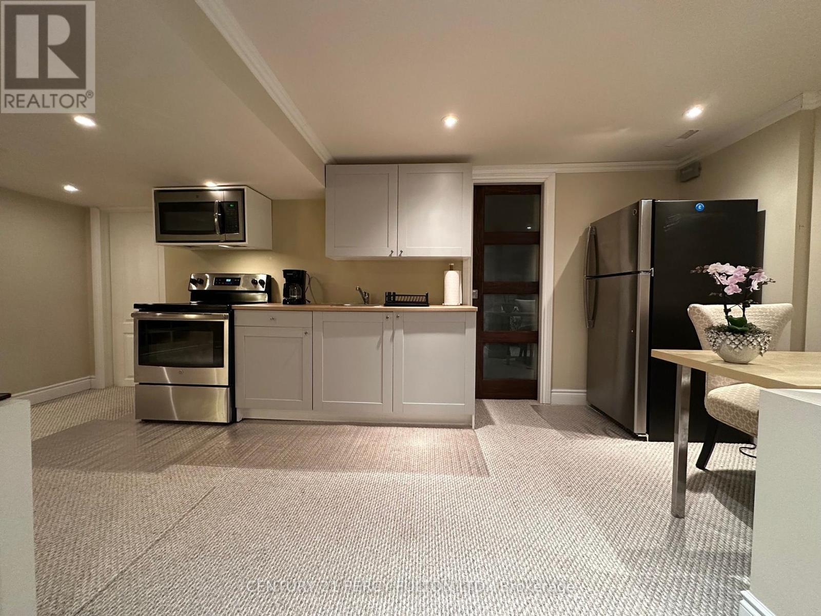 Photo 3 of Bsmt 244 Horsham Avenue, Toronto ON