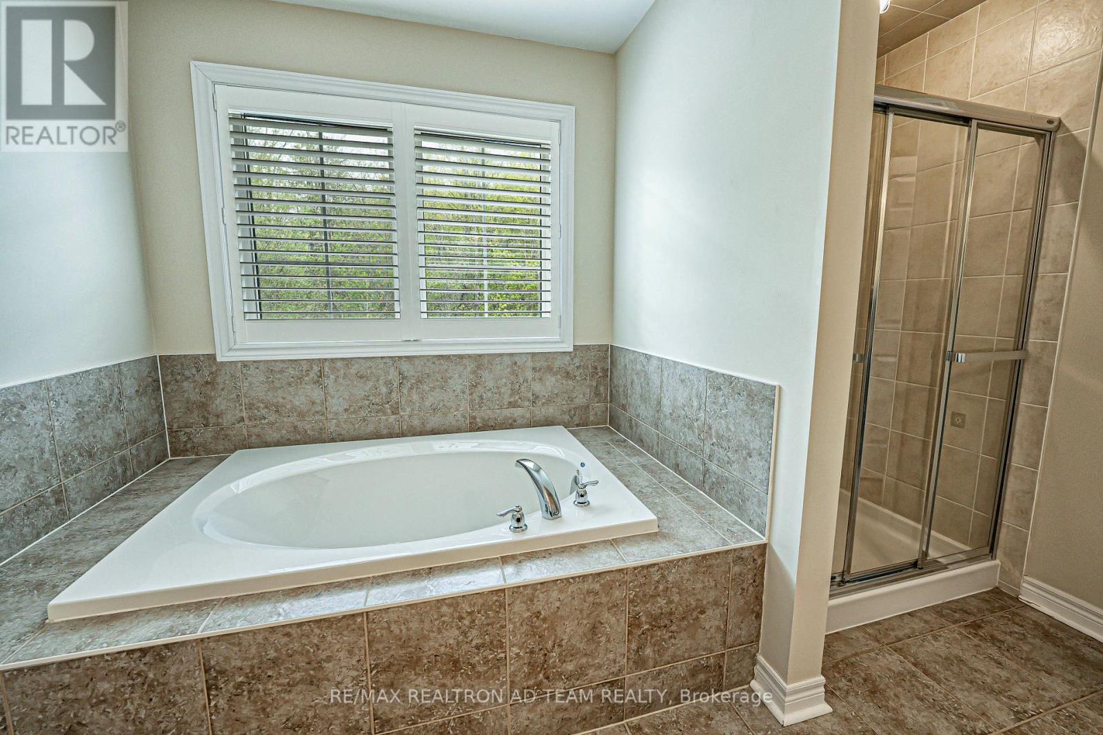 Photo 30 of 22 Bignell Crescent, Ajax ON
