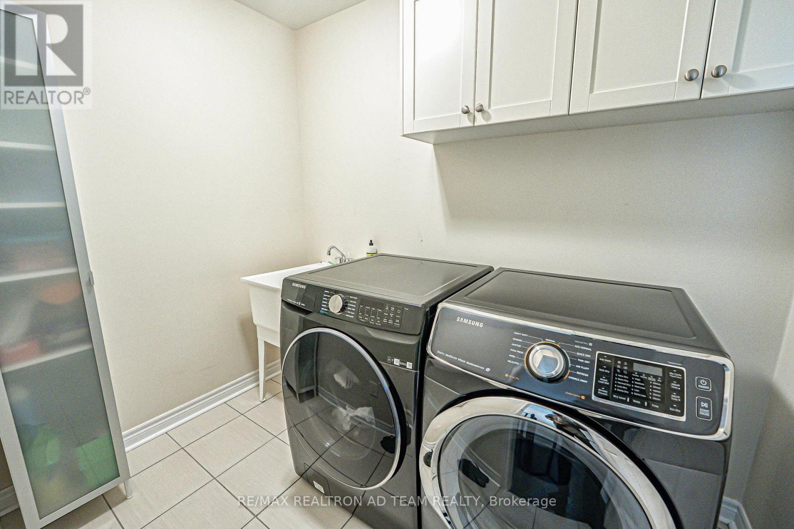 Photo 11 of 22 Bignell Crescent, Ajax ON
