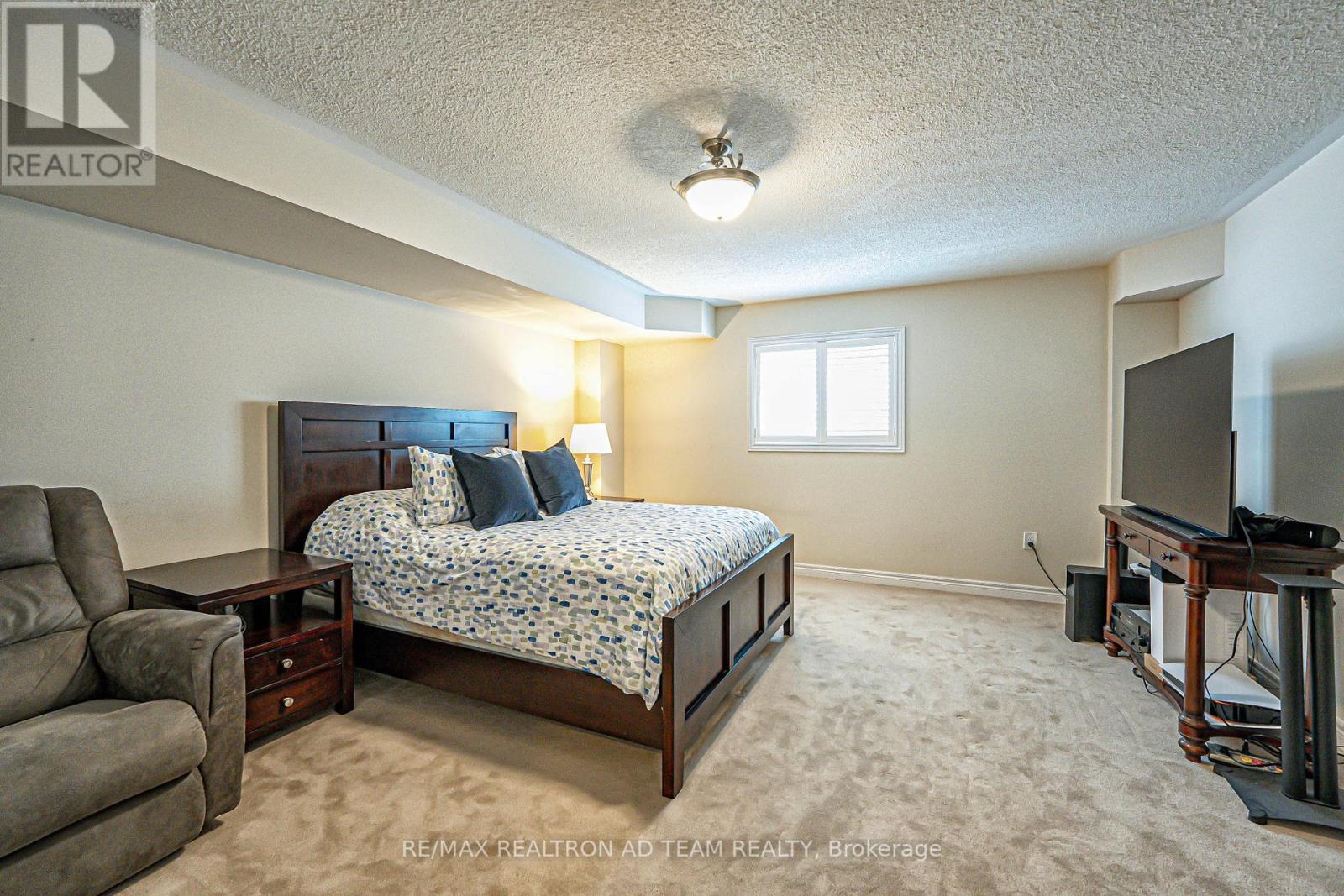 Photo 27 of 22 Bignell Crescent, Ajax ON