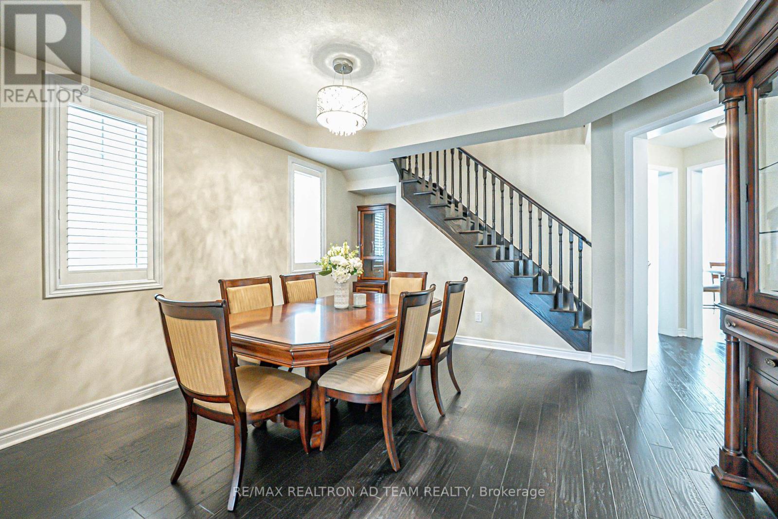 Photo 5 of 22 Bignell Crescent, Ajax ON