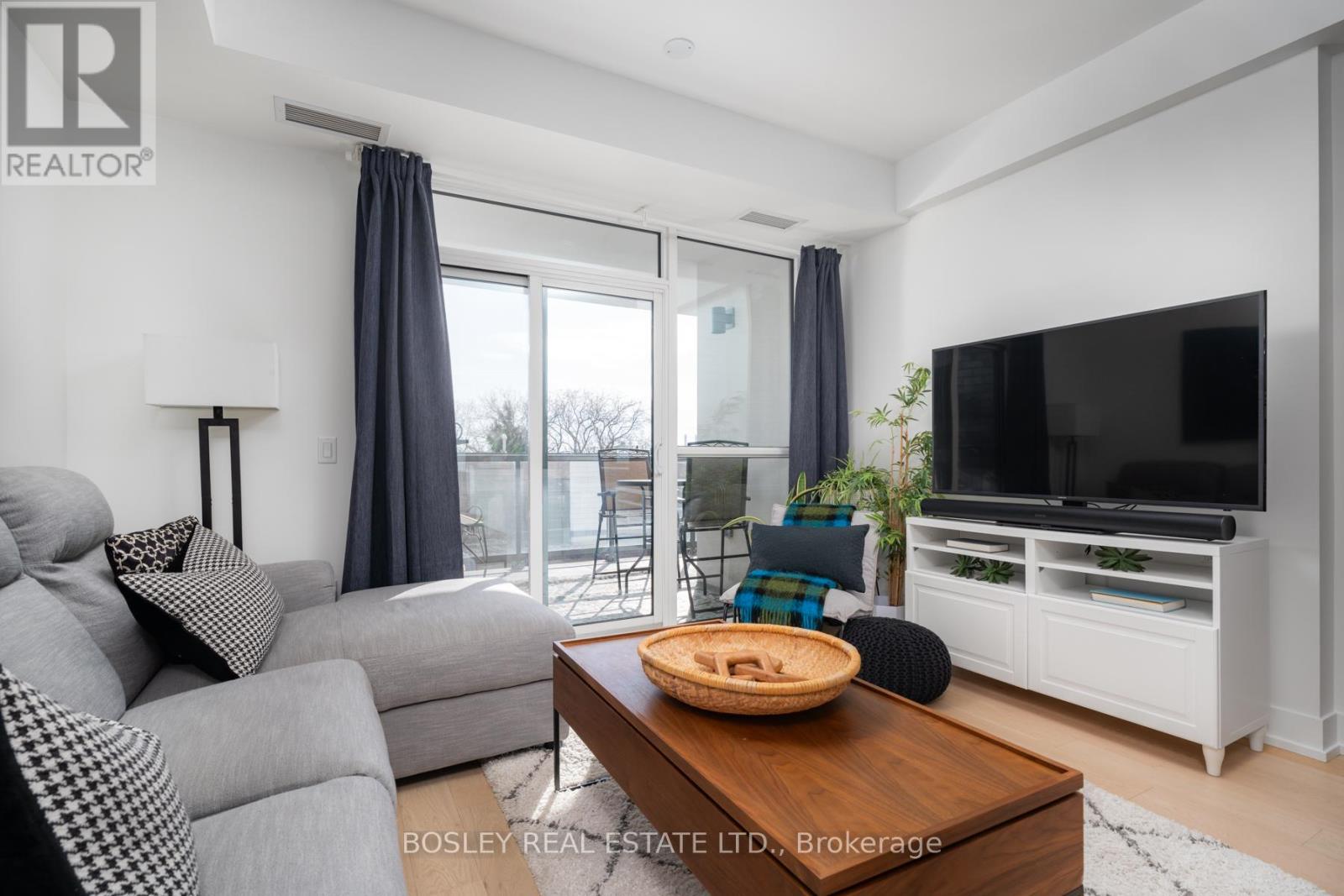 Photo 16 of 508 1331 Queen Street E, Toronto ON
