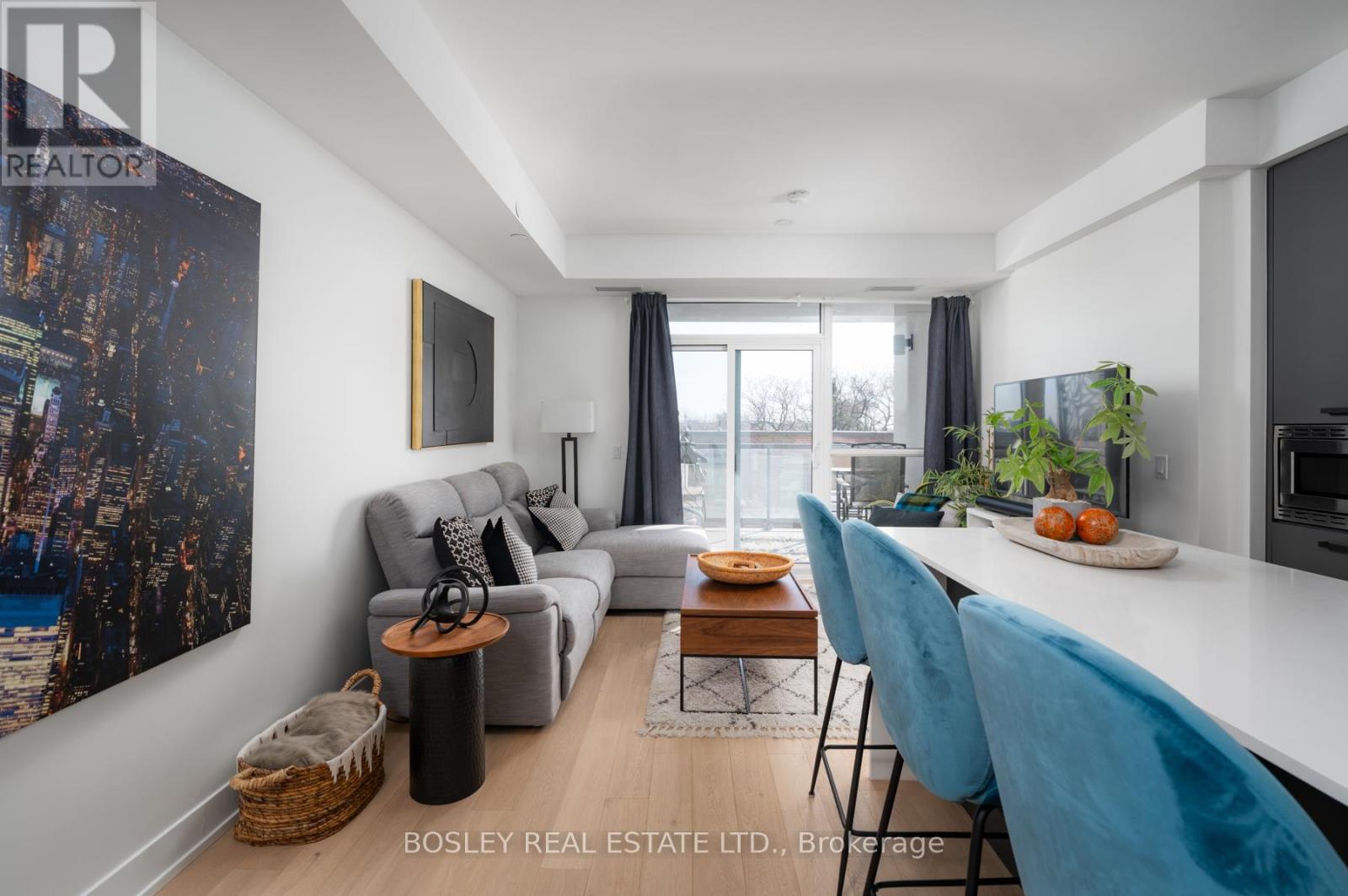 Photo 3 of 508 1331 Queen Street E, Toronto ON
