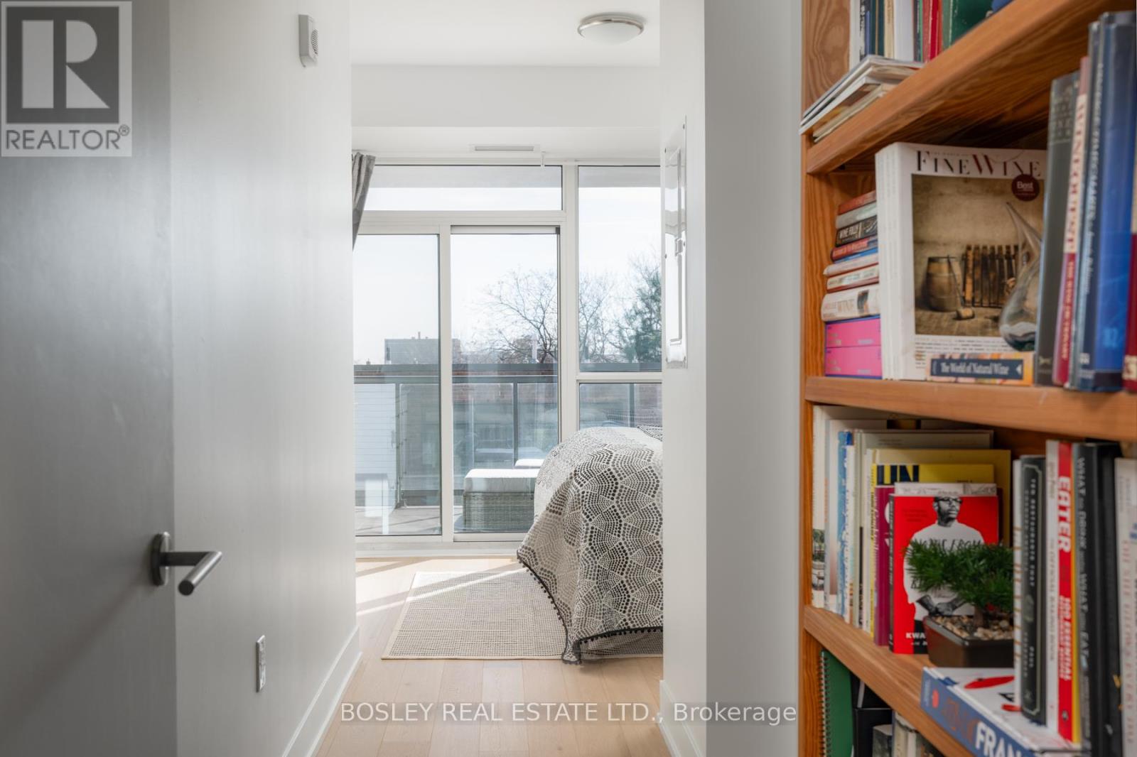 Photo 6 of 508 1331 Queen Street E, Toronto ON