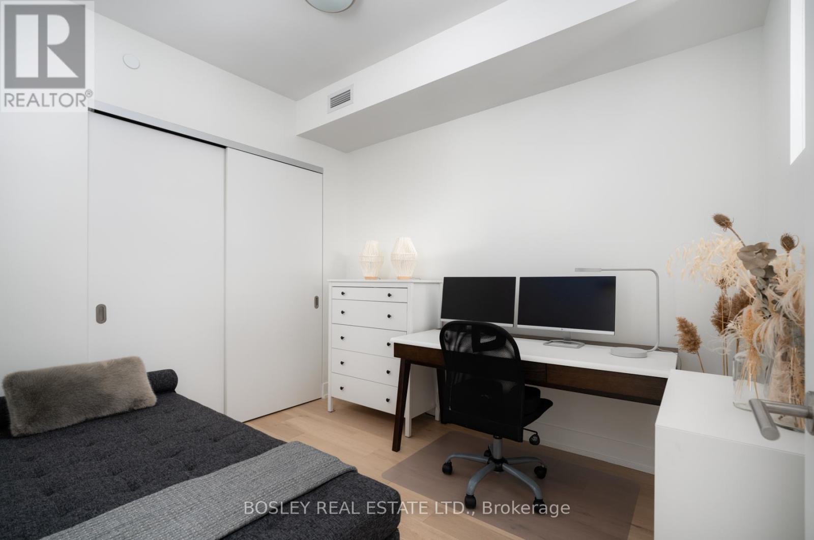 Photo 2 of 508 1331 Queen Street E, Toronto ON