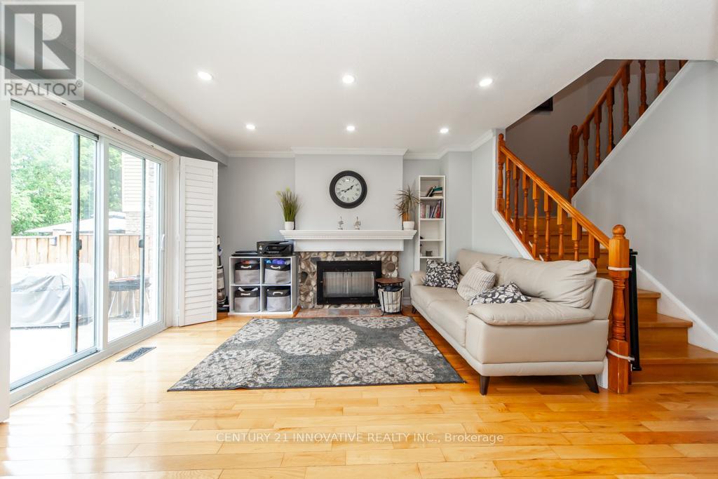 Photo 13 of 79 Mcknight Drive, Toronto ON
