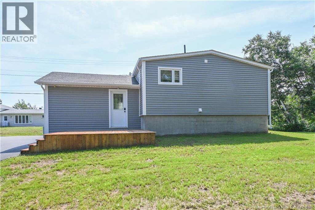 Photo 7 of 171 12 E Rue Street, Shippagan NB
