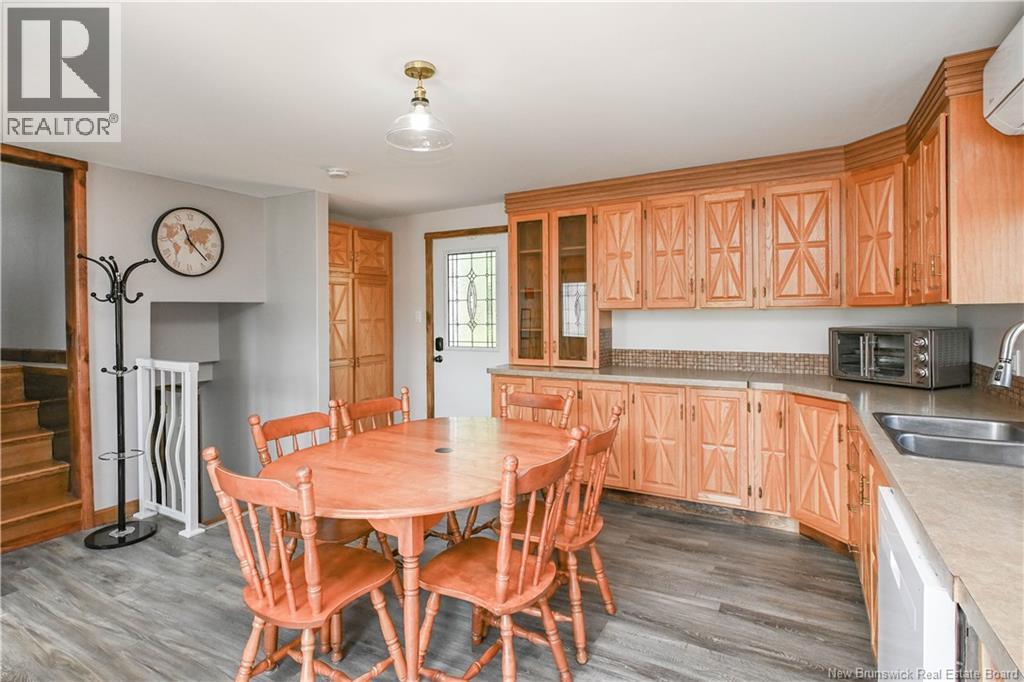 Photo 15 of 171 12 E Rue Street, Shippagan NB