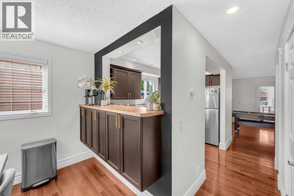 Single Family House for Sale in   Avenue NE Tuxedo Park Calgary 