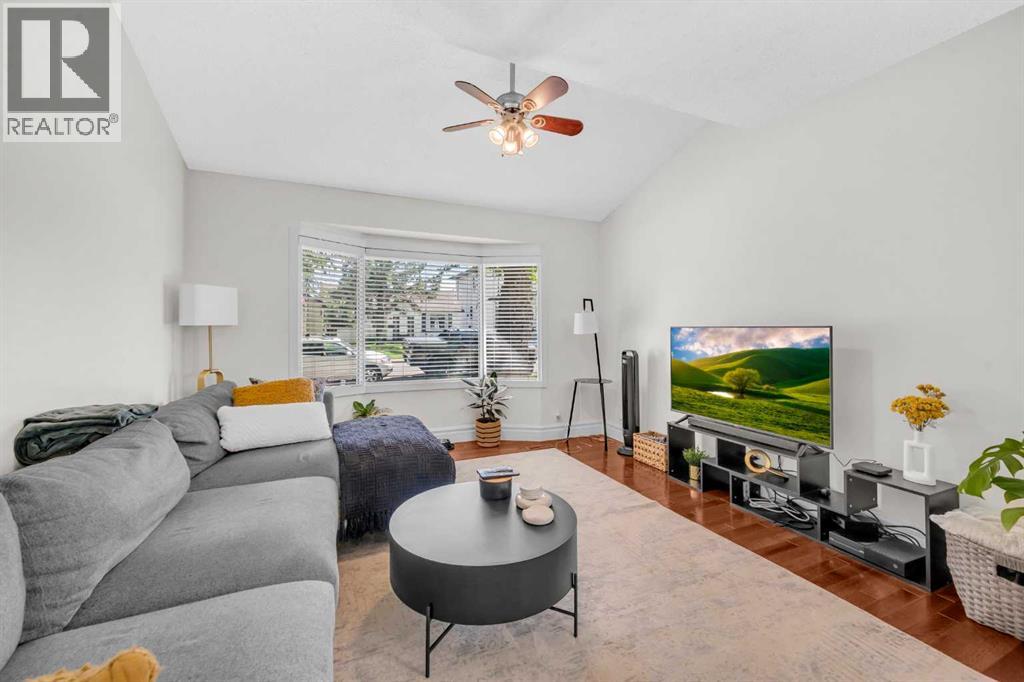 Single Family House for Sale in   Avenue NE Tuxedo Park Calgary 
