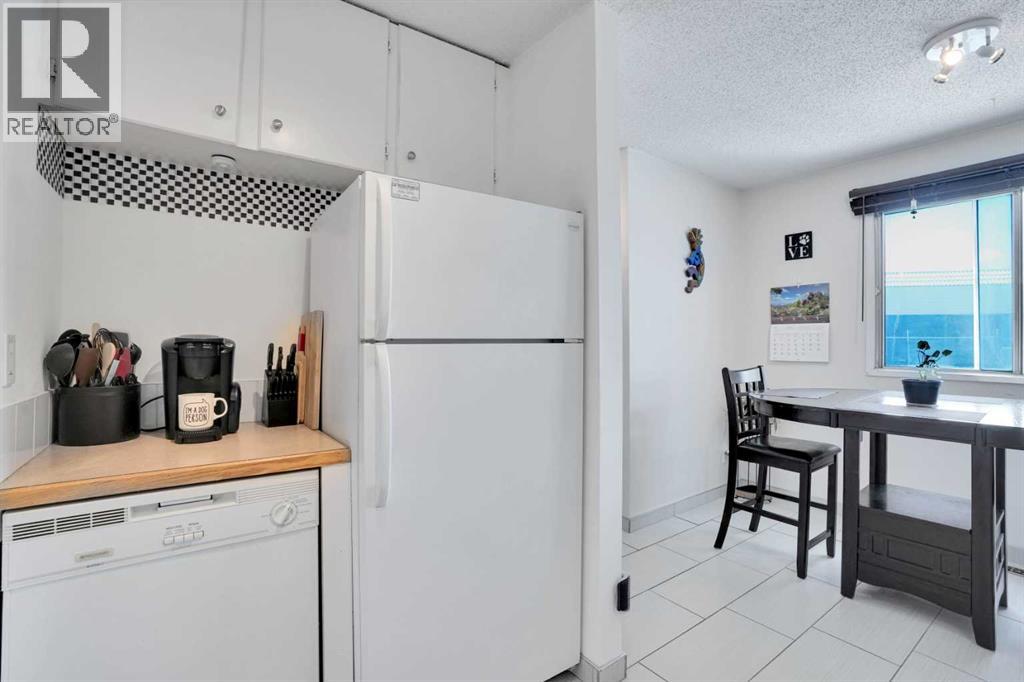 Single Family House 4 Level for Sale in    Street NE Marlborough Calgary 