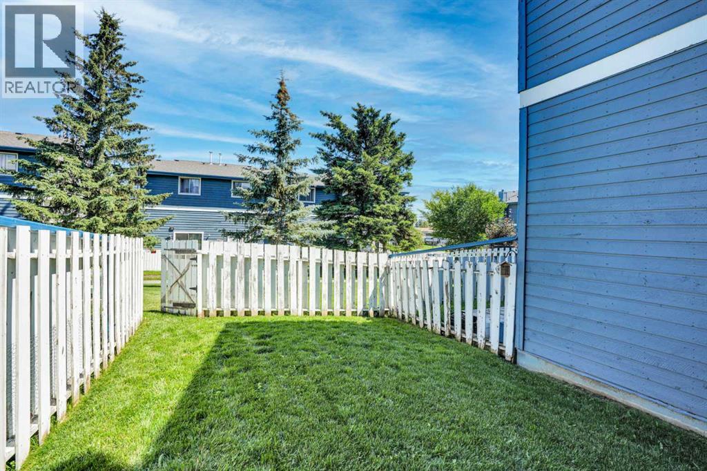 Single Family House 4 Level for Sale in    Street NE Marlborough Calgary 