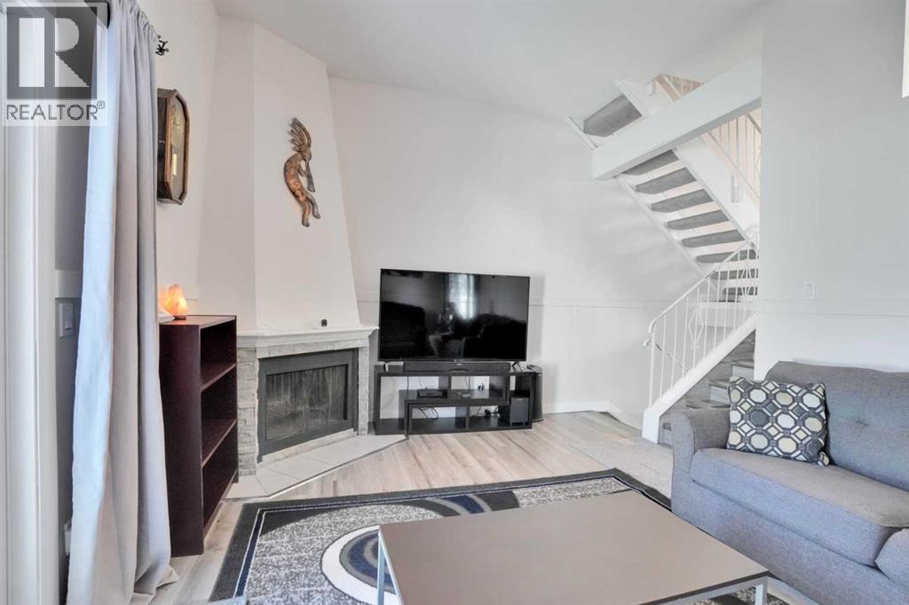 Single Family House 4 Level for Sale in    Street NE Marlborough Calgary 
