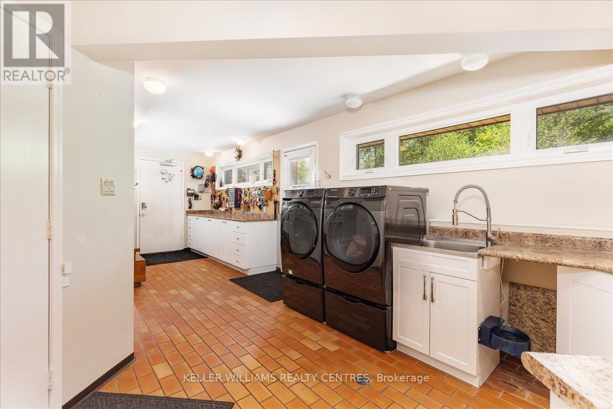 Photo 29 of 700 Lake Drive N, Georgina ON