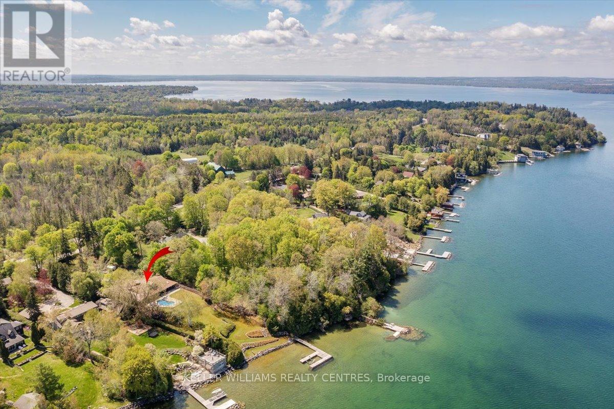 Photo 3 of 700 Lake Drive N, Georgina ON