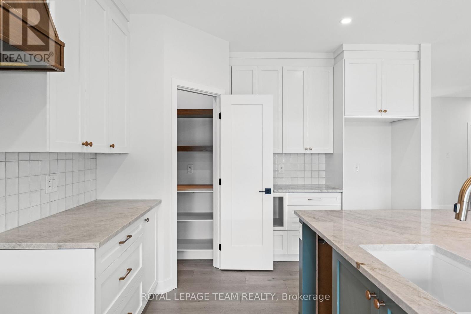 Photo 6 of 1184 Jamieson Lane, Renfrew ON