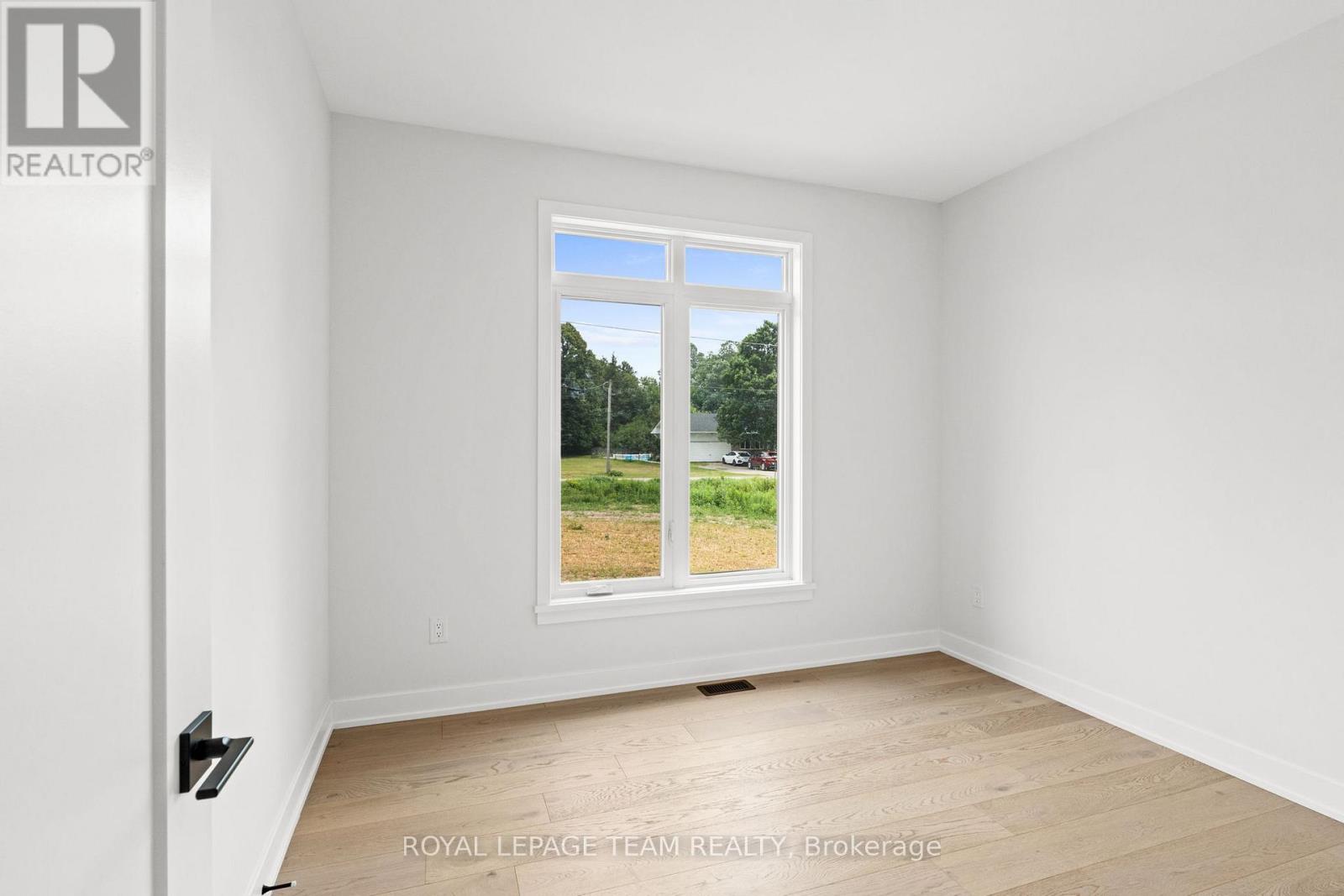 Photo 23 of 1184 Jamieson Lane, Renfrew ON