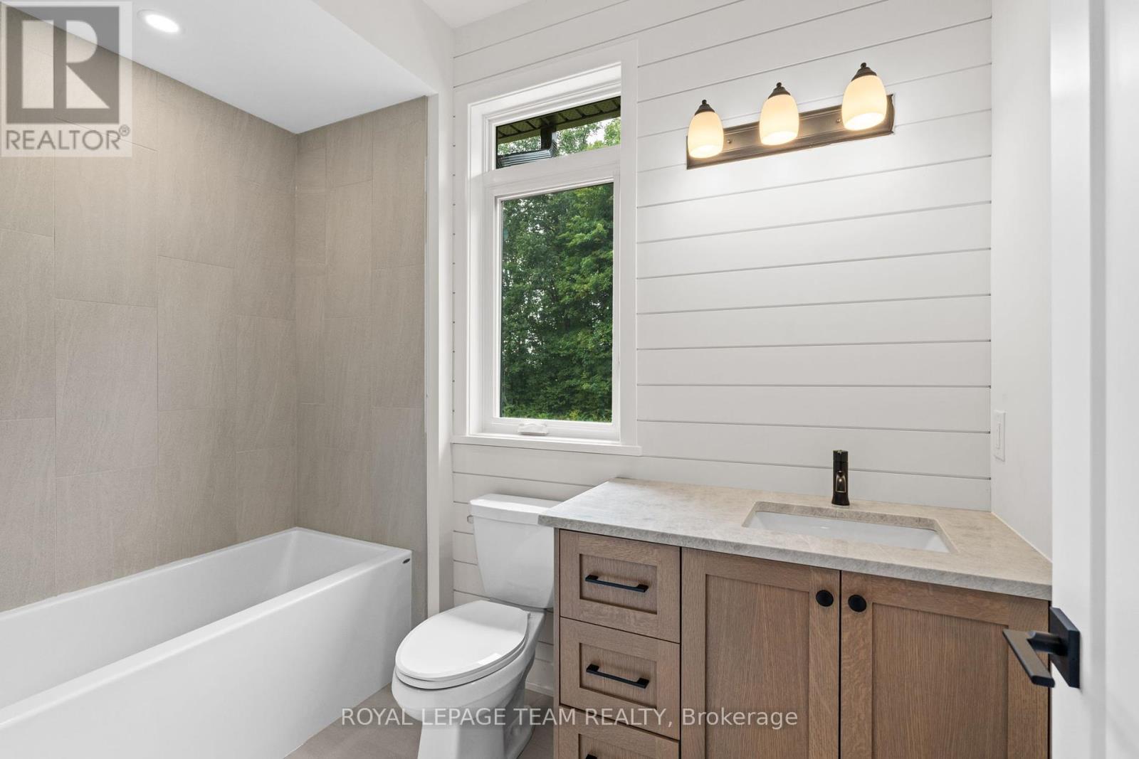 Photo 42 of 1184 Jamieson Lane, Renfrew ON