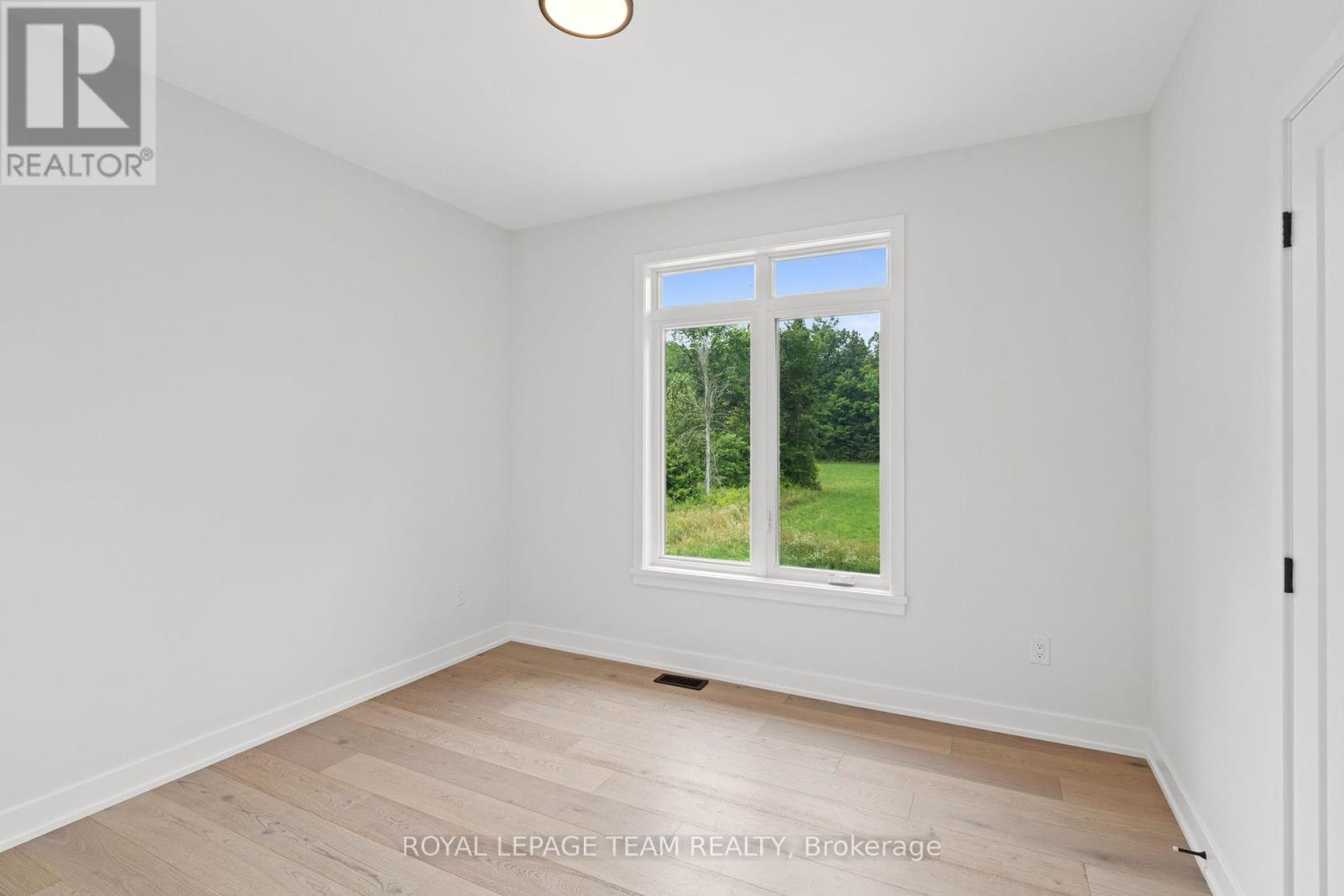 Photo 34 of 1184 Jamieson Lane, Renfrew ON