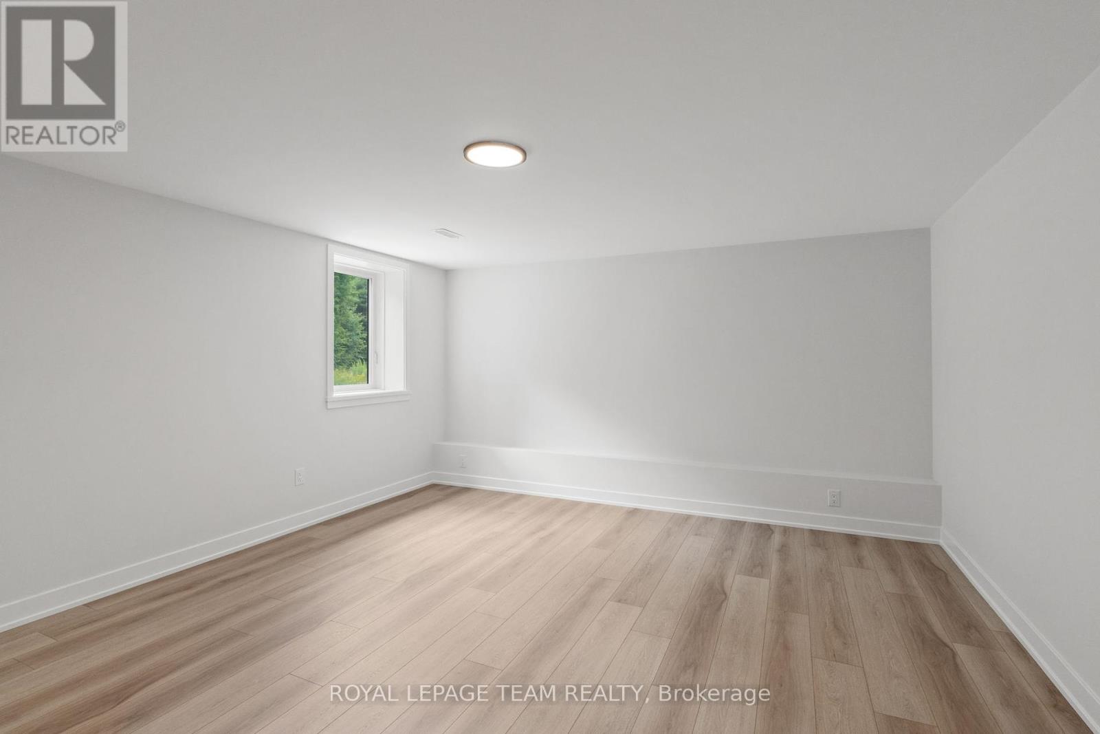 Photo 2 of 1184 Jamieson Lane, Renfrew ON