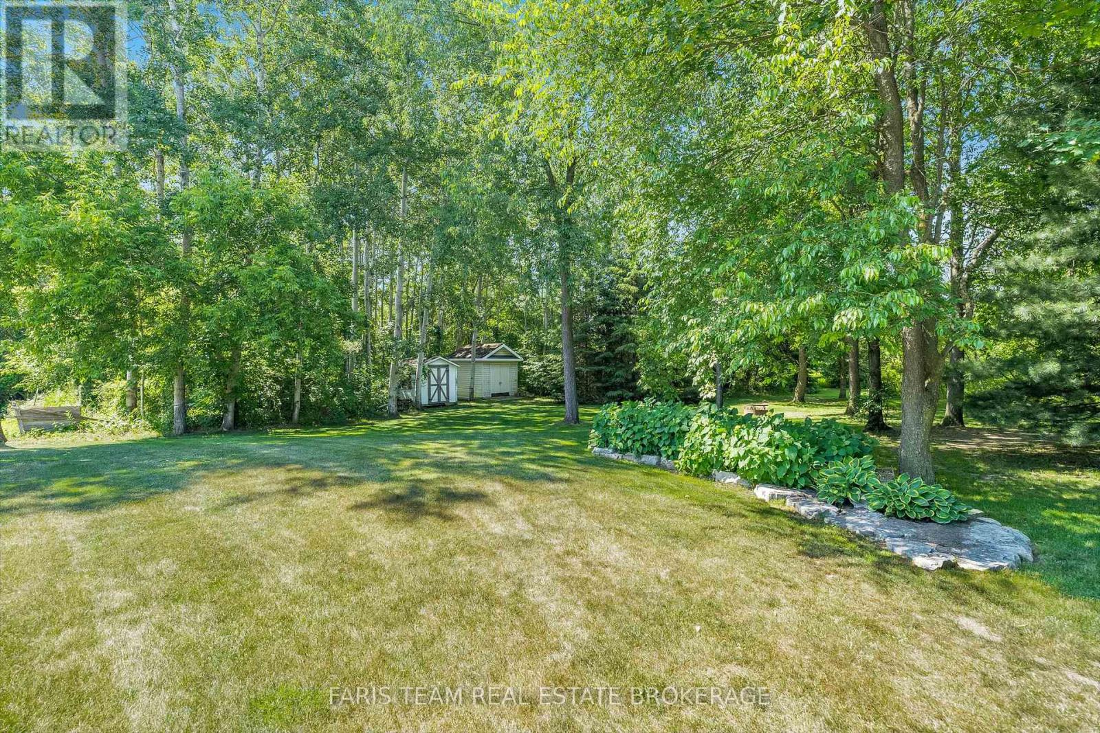 Photo 27 of 35 Parr Boulevard, Springwater ON