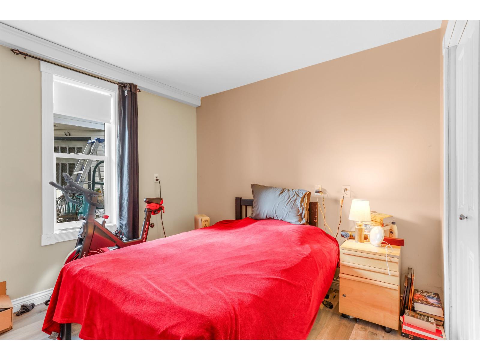 Photo 18 of 3943 202 A Street, Langley BC