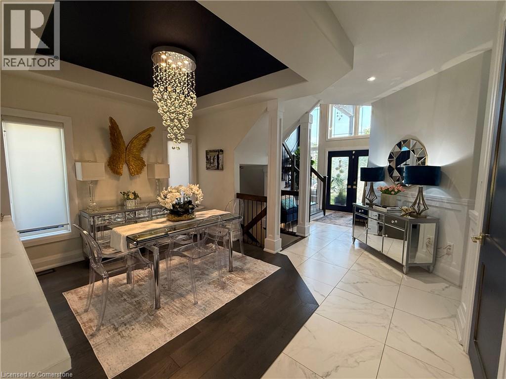 Photo 14 of 11 Donatello Court, Hamilton ON
