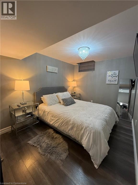 Photo 28 of 11 Donatello Court, Hamilton ON