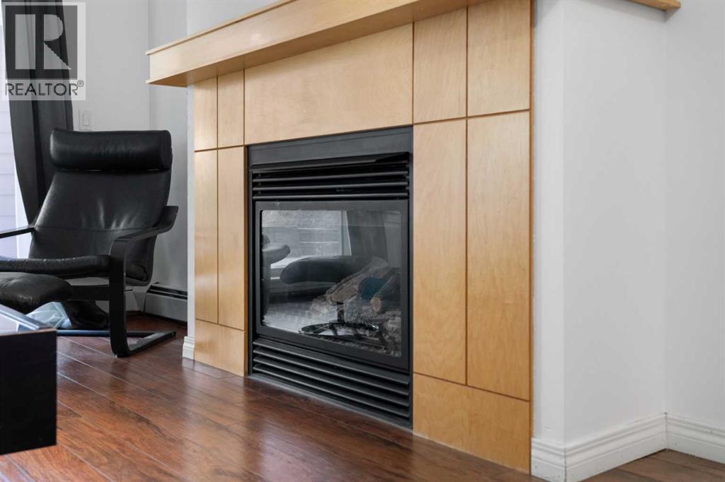 Single Family House for Sale in   Richard Place SW Lincoln Park Calgary 