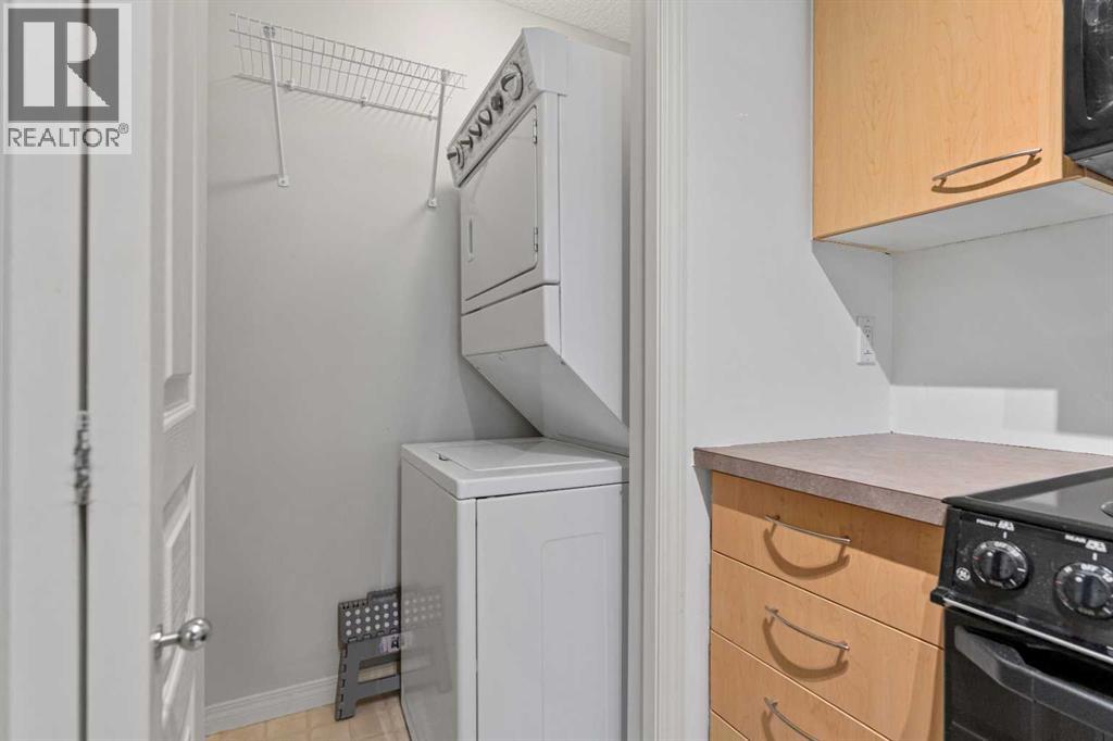 Single Family House for Sale in   Richard Place SW Lincoln Park Calgary 